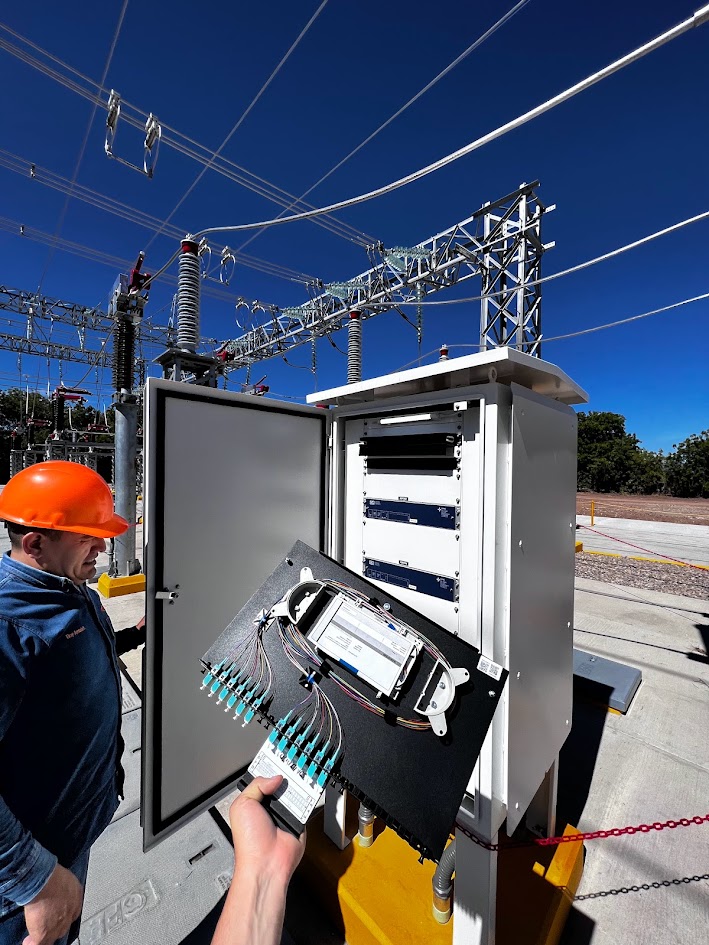 Unidad de Control de Bahía instalada en patio de subestación de SEPAC